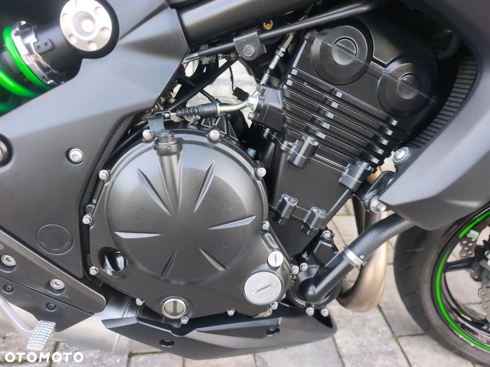 Kawasaki ER - 29