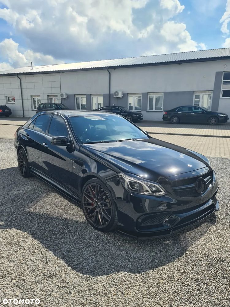Mercedes-Benz Klasa E 63 AMG S 4-Matic - 7