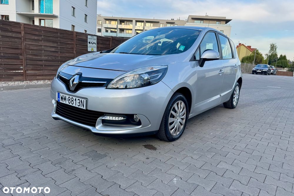 Renault Scenic - 1