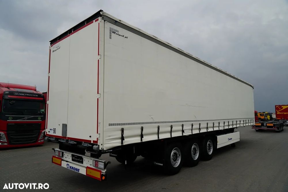 Krone CORTINĂ KRONE / 2024 / COȘ PENTRU PALEȚI / 2 AXE RIDICATIVE / PUȚIN FOLOSIT / - 8