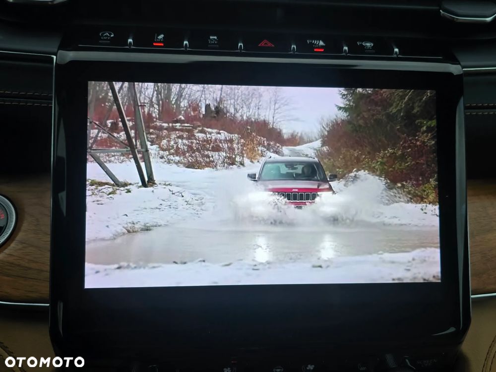 Jeep Grand Cherokee 3.6 V6 Pentastar 4WD Automatik Summit - 38