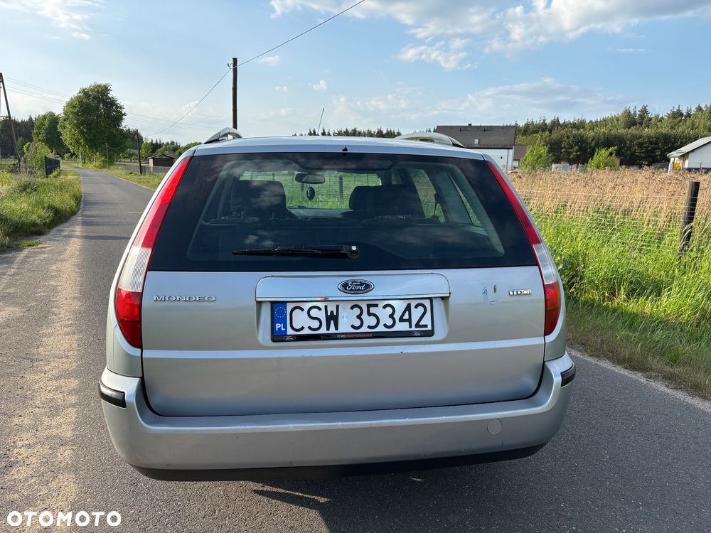 Ford Mondeo 2.0 TDCI Ghia - 12