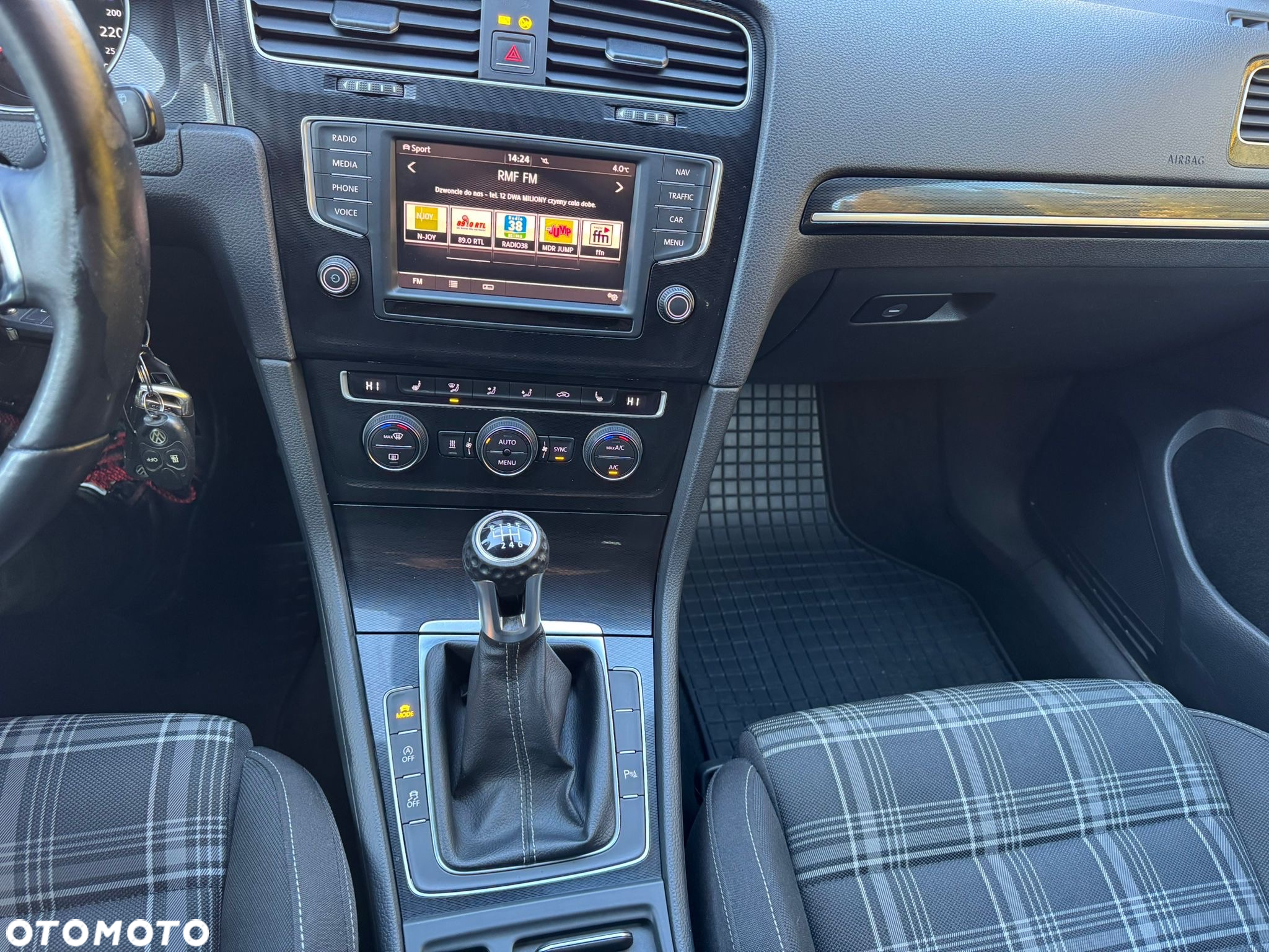 Volkswagen Golf GTD BlueMotion Technology - 13