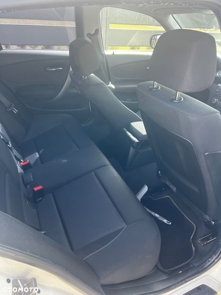 BMW Seria 1 118d - 13