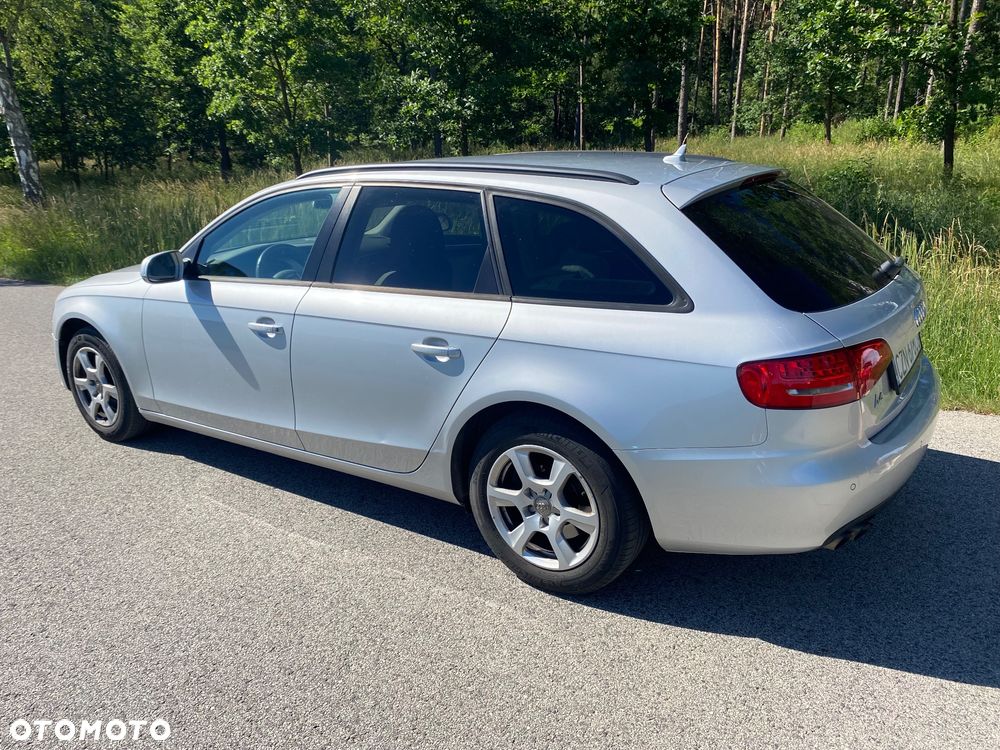 Audi A4 Avant - 10