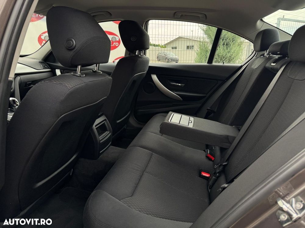 BMW Seria 3 - 17