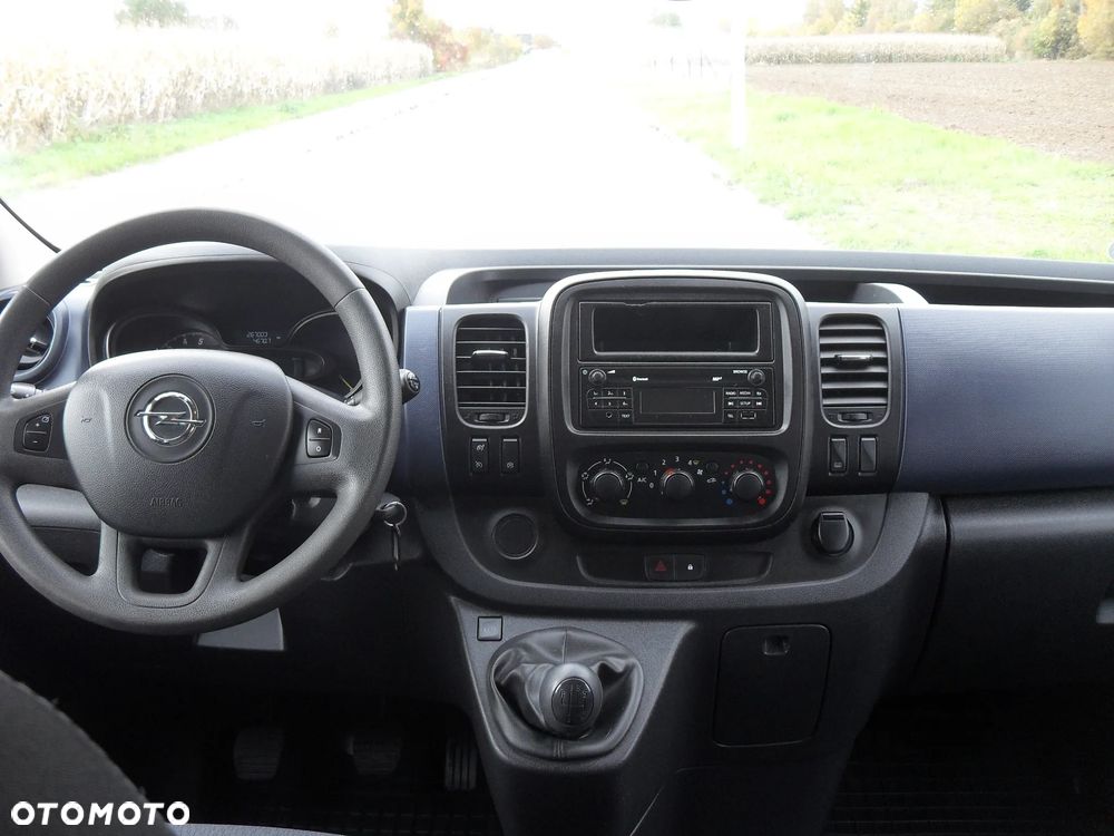 Opel Vivaro - 13