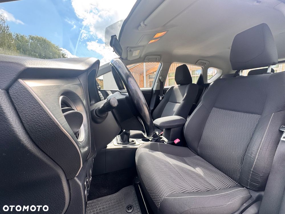 Toyota Auris 1.6 Prestige - 6