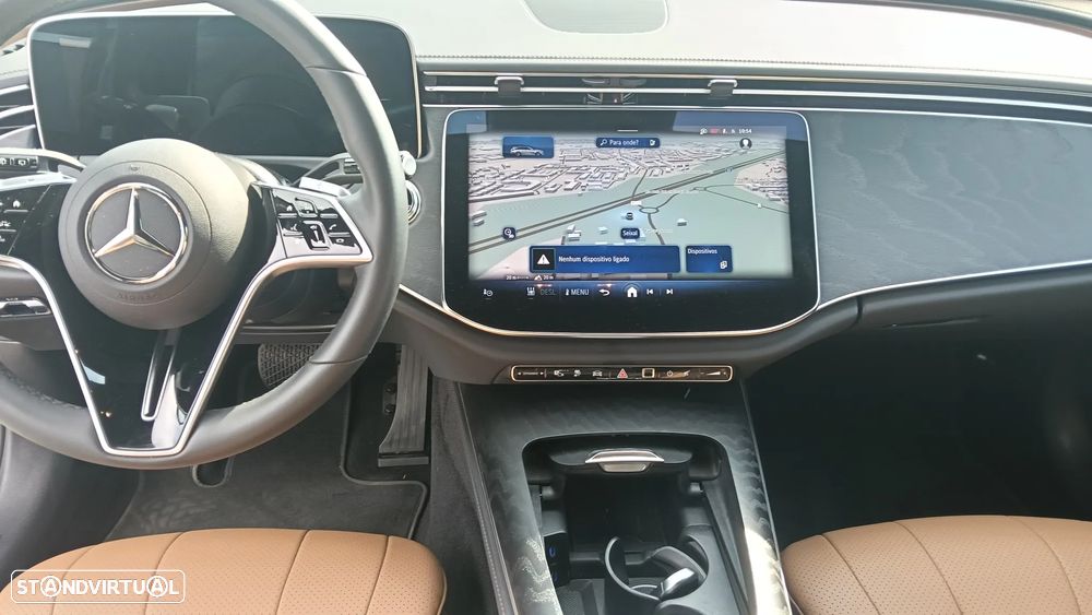 Mercedes-Benz E 300 e Station - 11