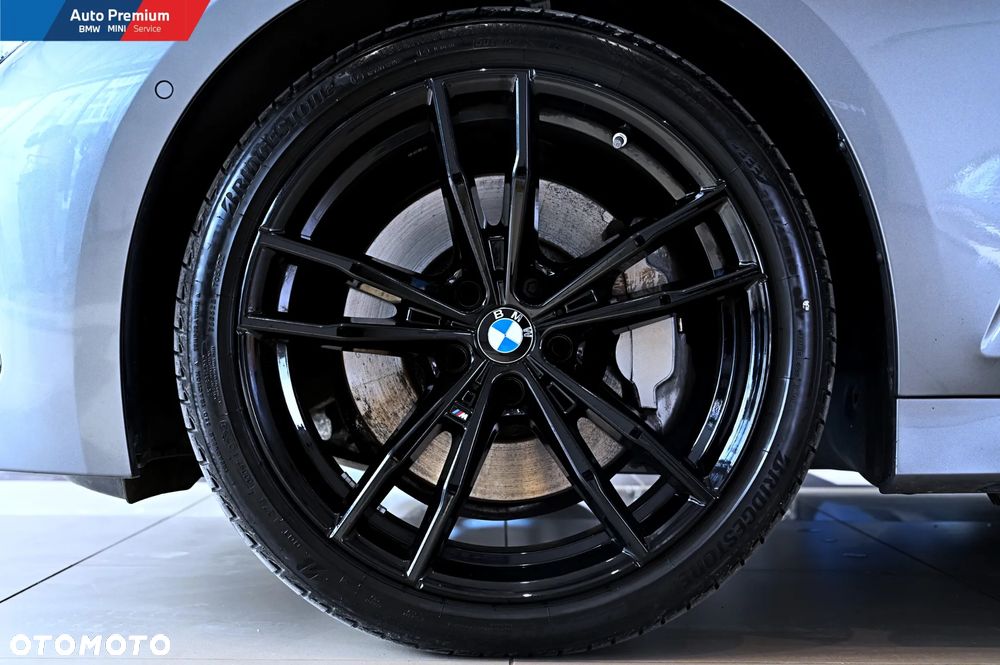 BMW Seria 3 330i xDrive M Sport - 25