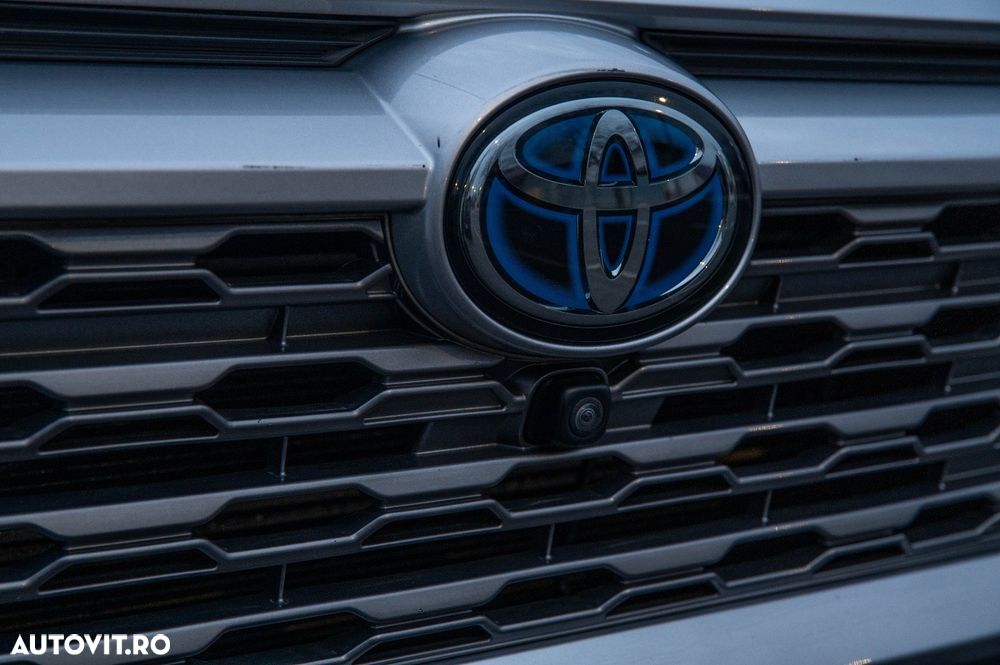 Toyota RAV4 2.5 4x4 Team Deutschland - 19