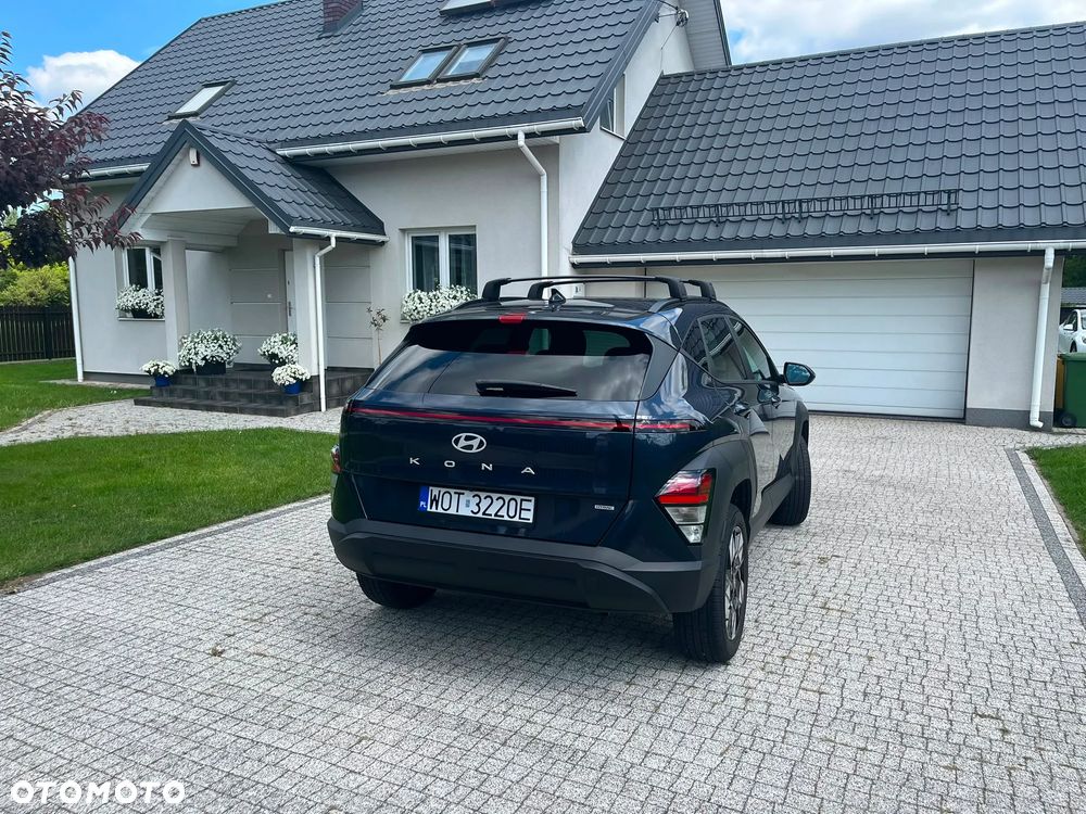 Hyundai Kona - 11