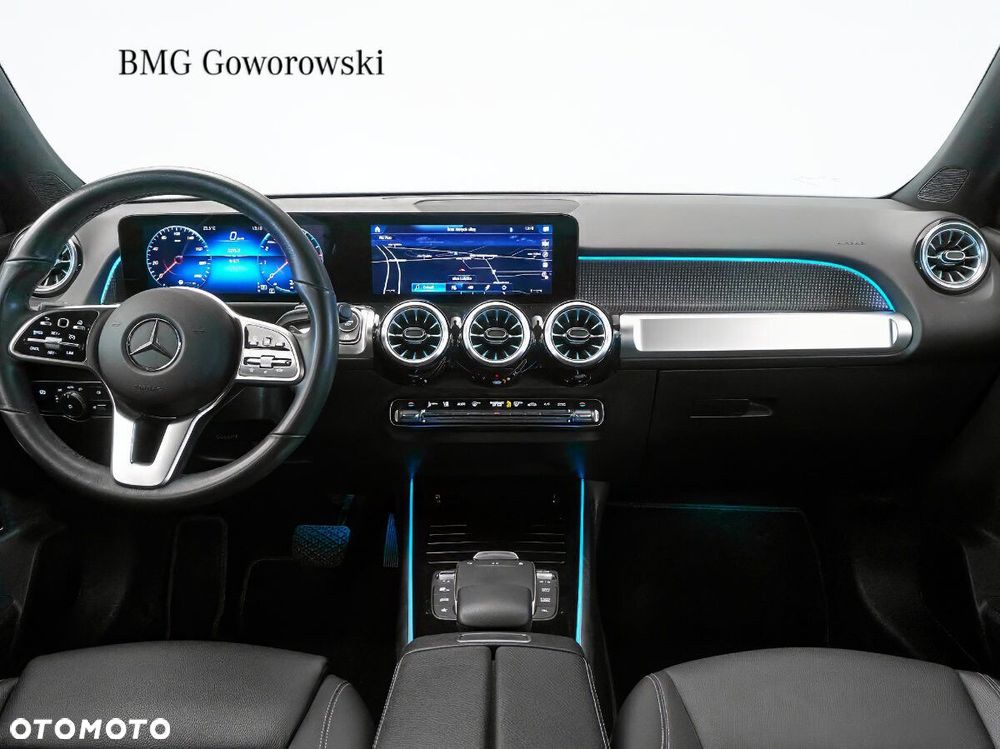 Mercedes-Benz GLB - 11