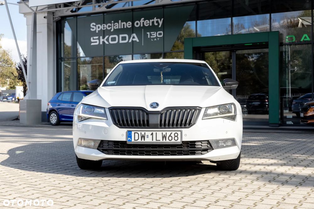 Skoda Superb 2.0 TDI Sportline DSG - 3