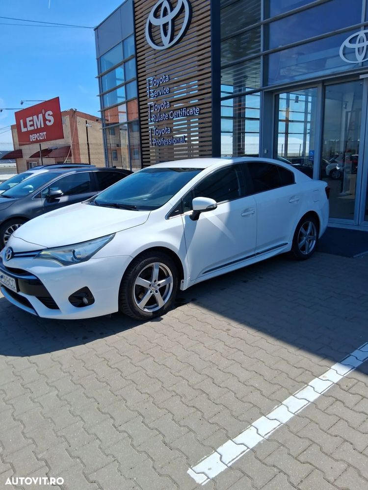 Toyota Avensis 1.8 Multidrive S Executive - 2