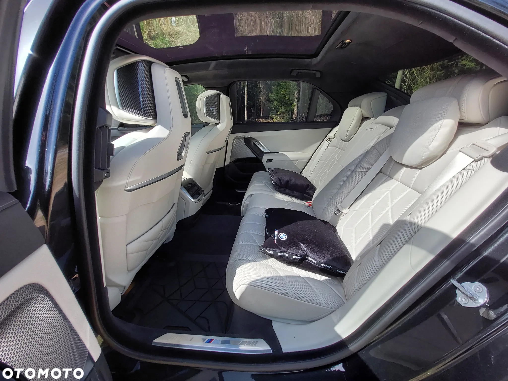 BMW Seria 7 - 28