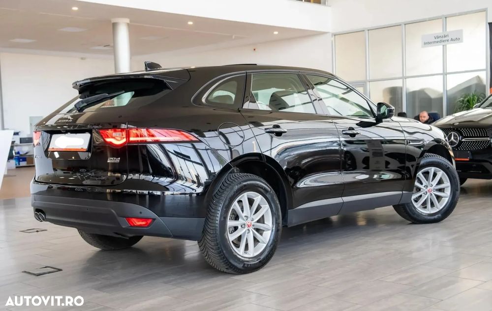 Jaguar F-Pace ver-20d-awd-portfolio - 5