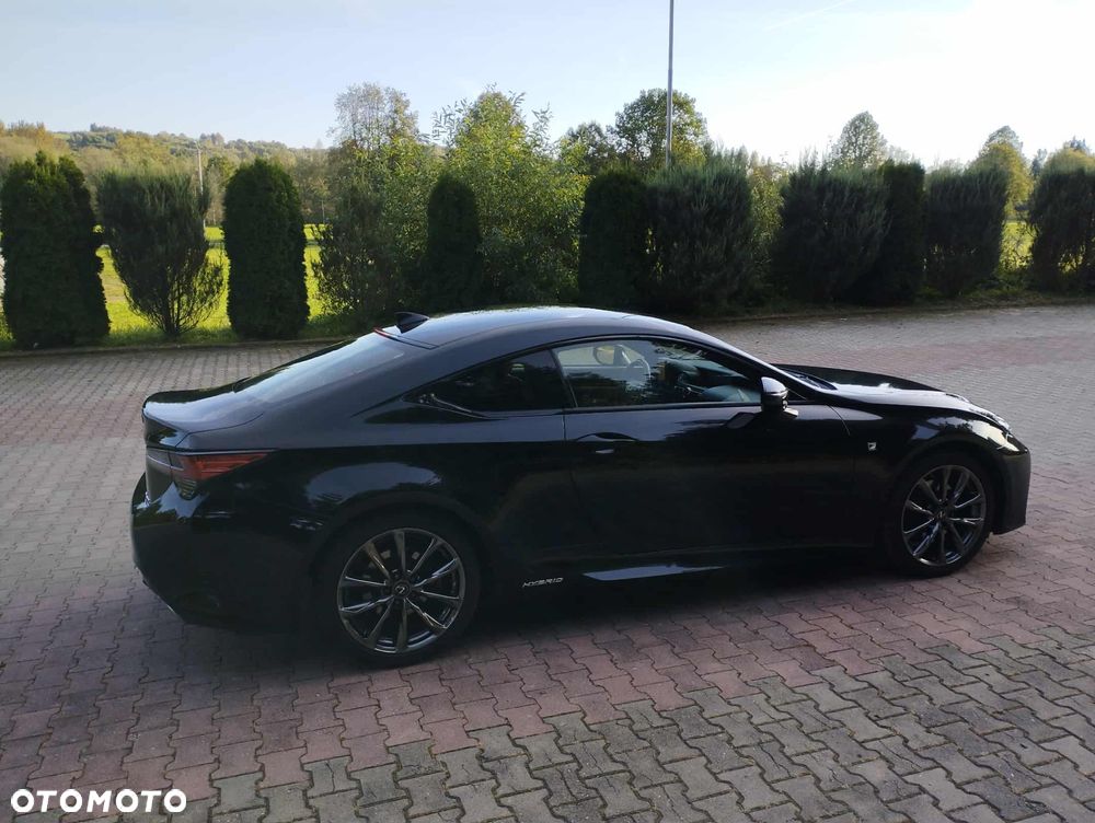 Lexus RC 300h F Sport - 5