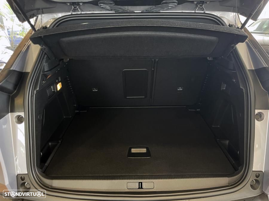 Peugeot 3008 1.5 BlueHDi Allure Pack EAT8 - 31