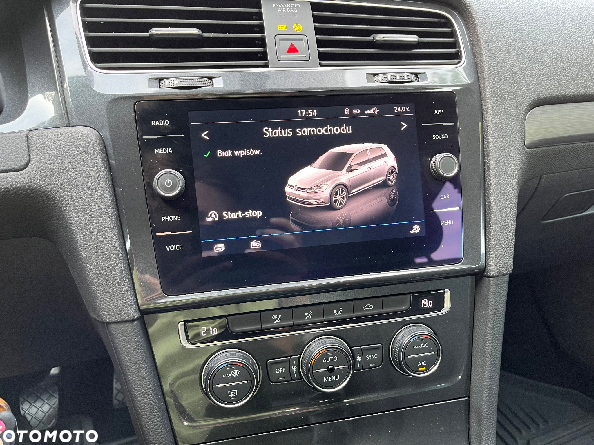 Volkswagen Golf VII 1.4 TSI BMT Comfortline - 24