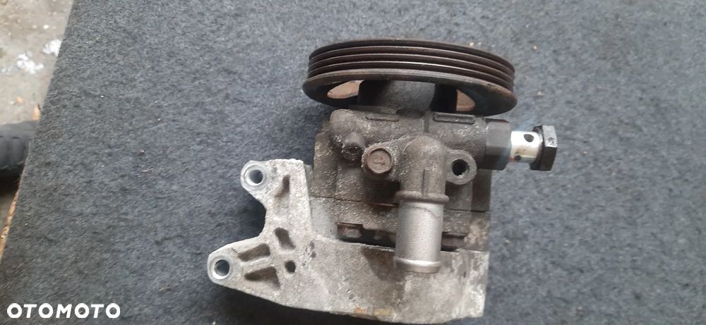 Opel Insignia A 1.8 BENZYNA Hydrauliczna pompa wspomagania na pasek pk