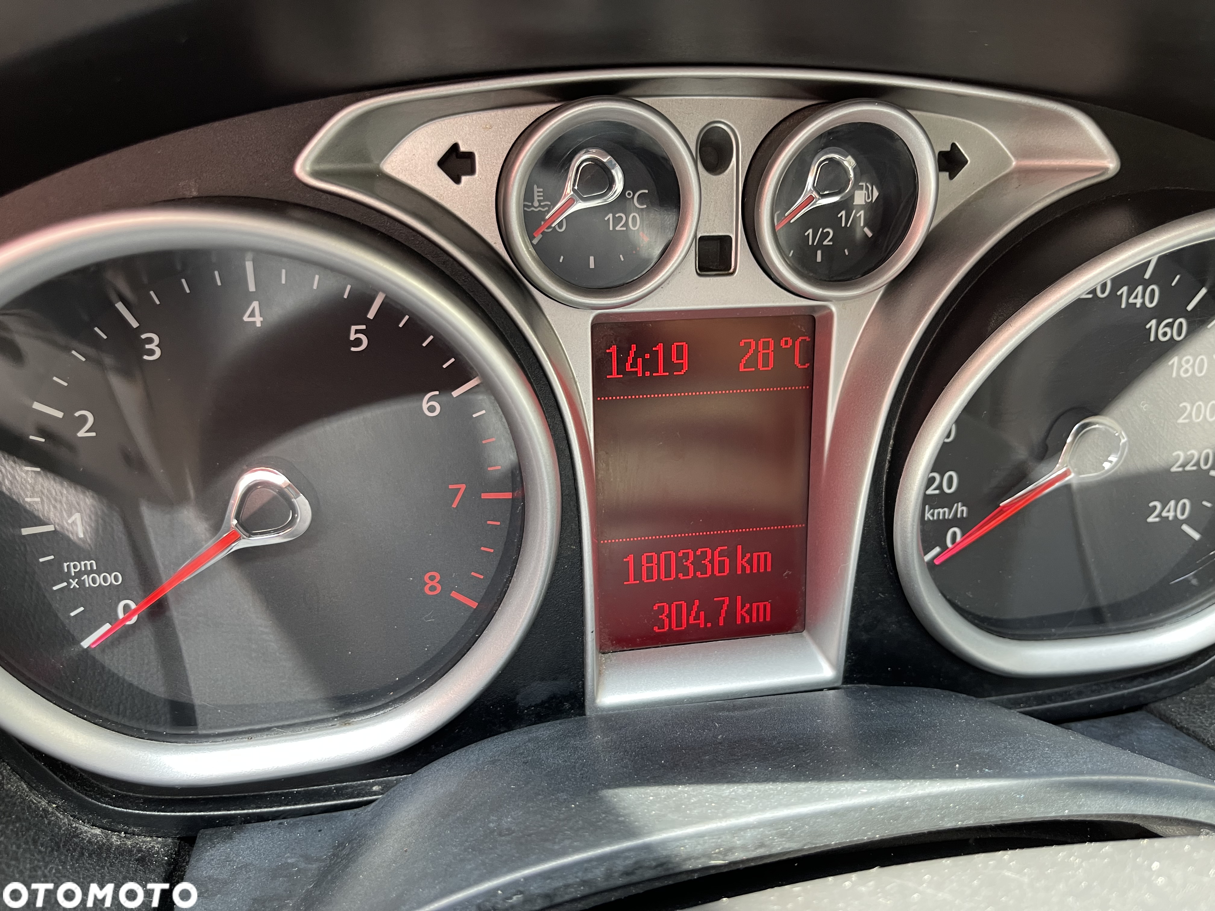 Ford Focus - 8