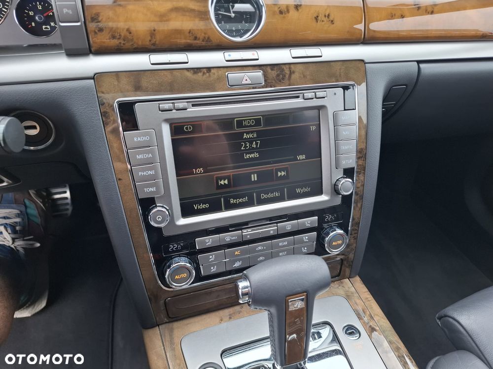 Volkswagen Phaeton 3.0 V6 TDI DPF 4MOTION Automatik (4 Sitzer) - 36