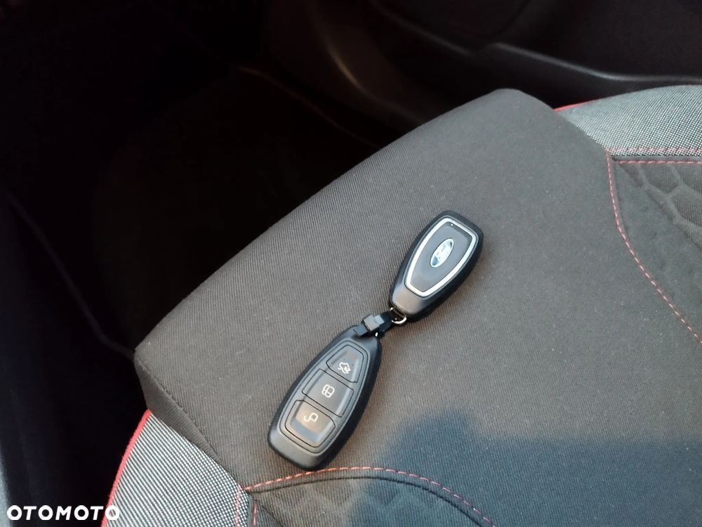 Ford Fiesta 1.0 EcoBoost S&S ST-LINE - 15