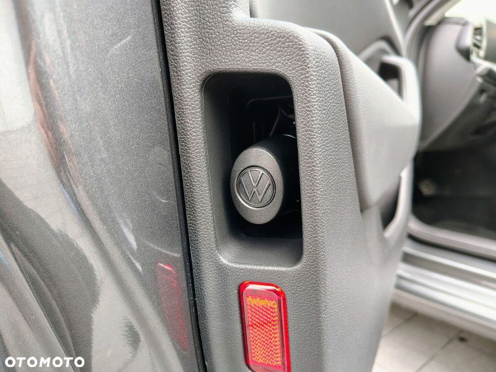 Volkswagen Passat - 28