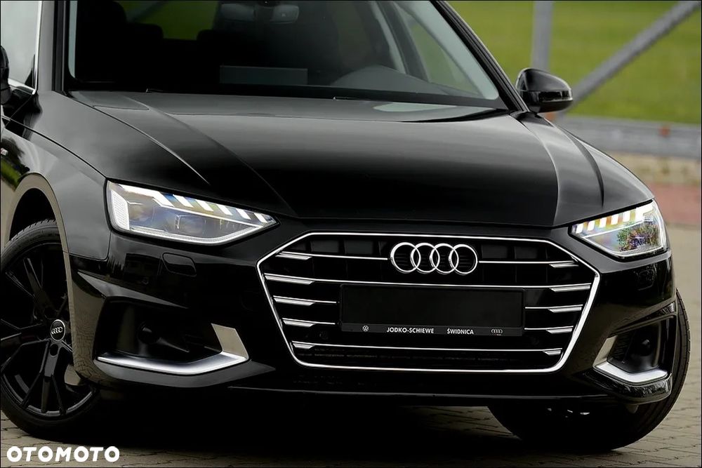 Audi A4 Avant 40 TFSI S tronic sport - 11