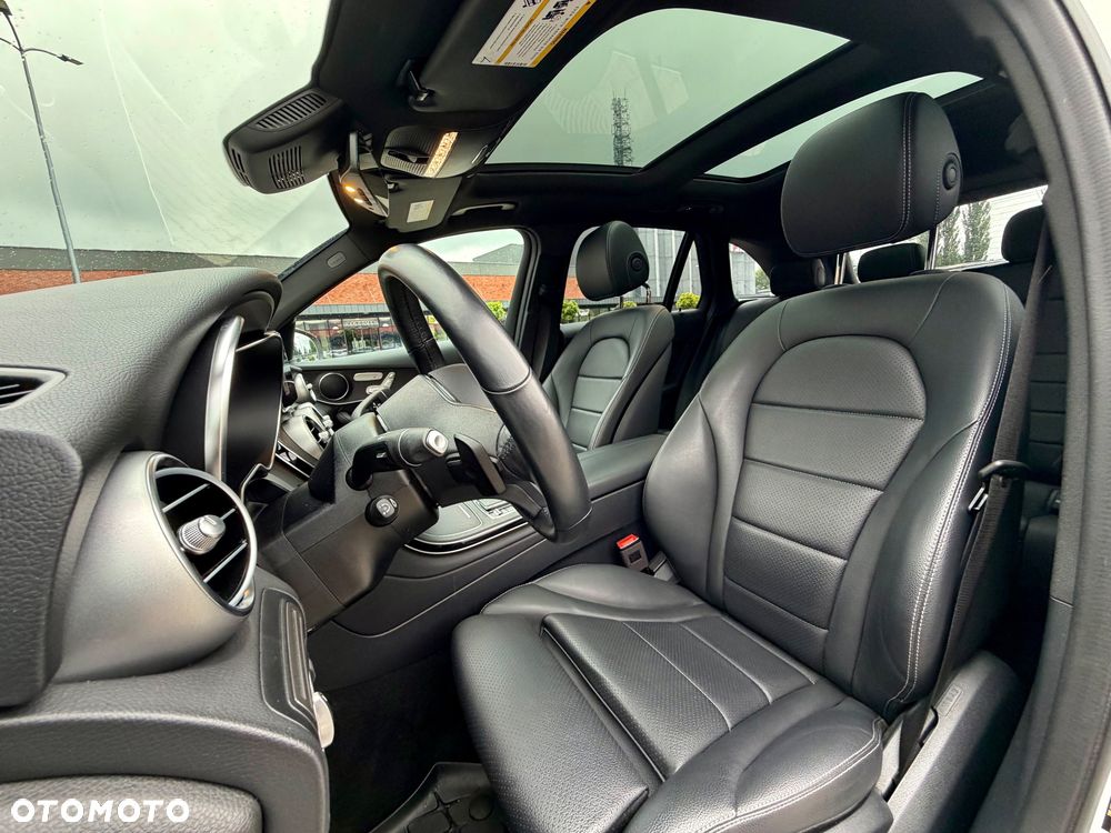 Mercedes-Benz GLC 300 4-Matic - 23