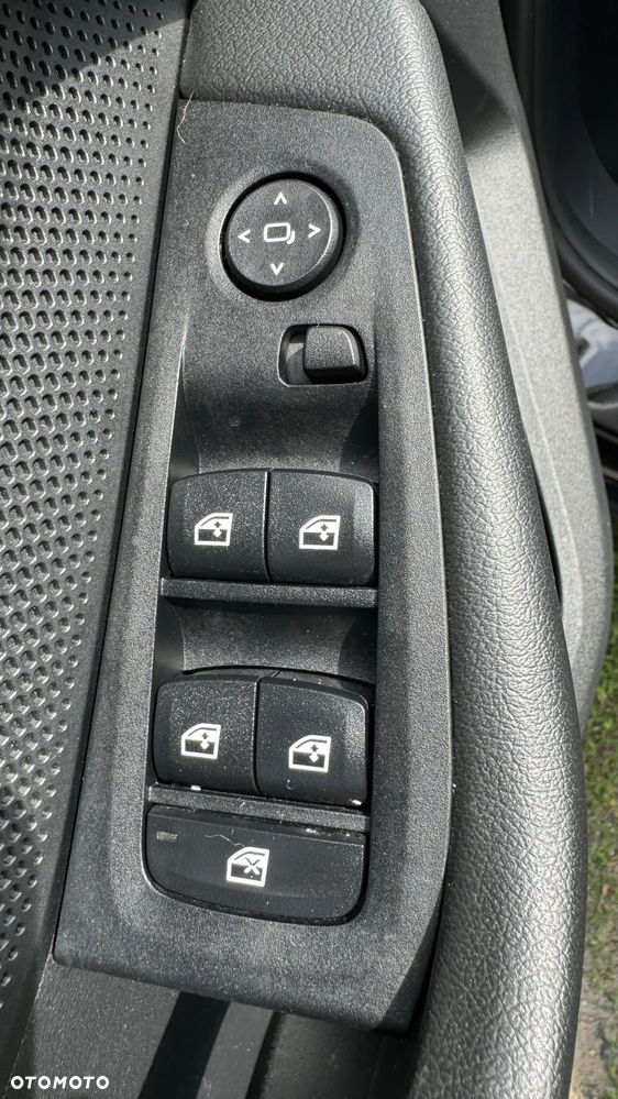 BMW Seria 1 118i Advantage - 19