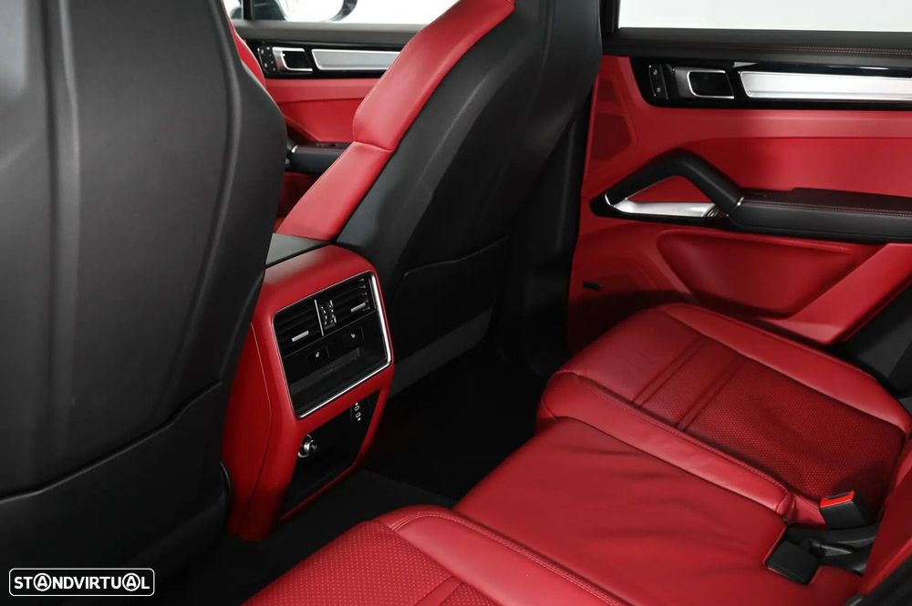 Porsche Cayenne Coupé Turbo S E-Hybrid - 27