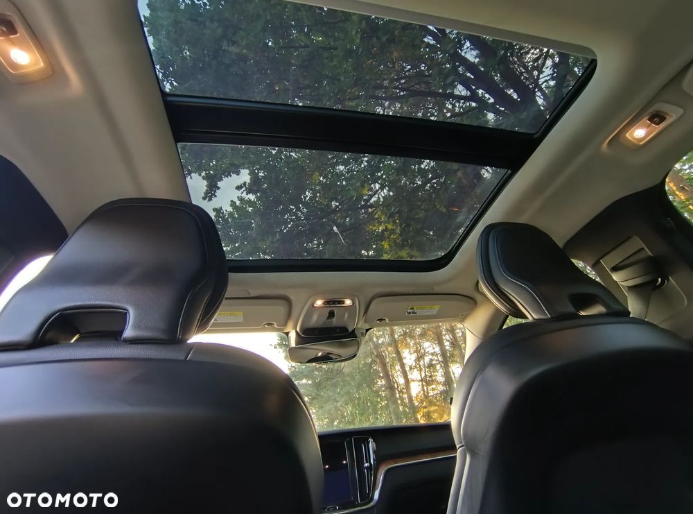 Volvo S60 B5 B AWD Plus Dark - 16