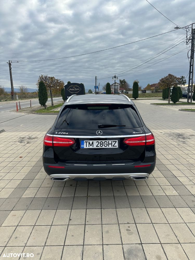 Mercedes-Benz E 220 d 4Matic T All-Terrain 9G-TRONIC Exclusive - 5