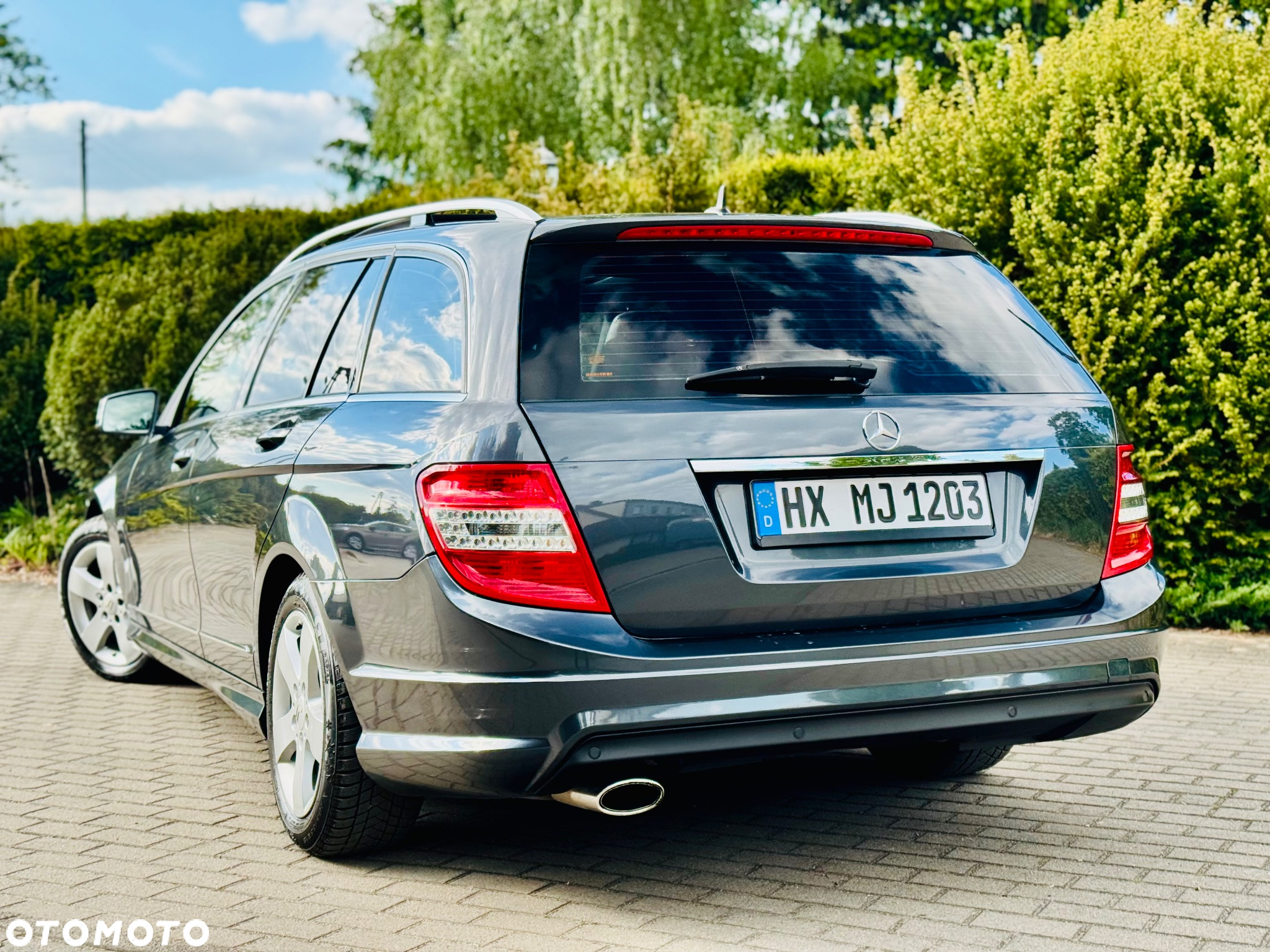 Mercedes-Benz Klasa C 220 (BlueTEC) d T 7G-TRONIC AMG Line - 28
