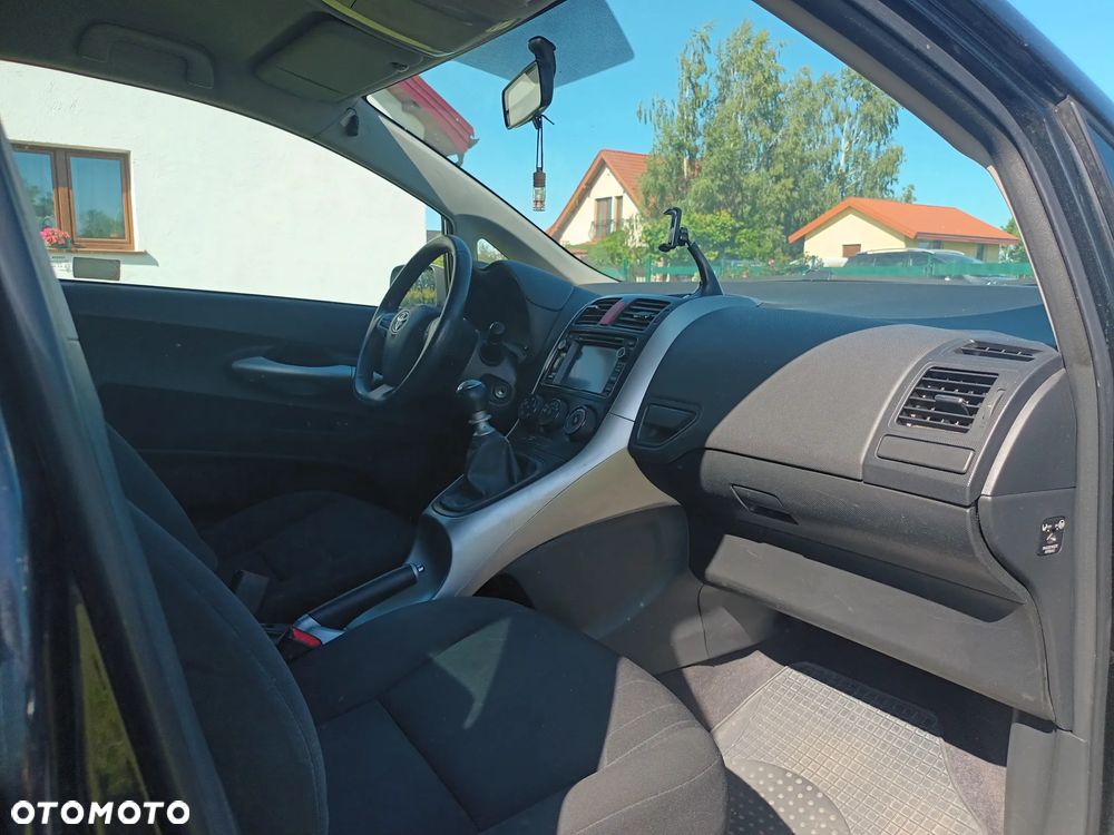 Toyota Auris 1.33 VVT-i Life - 13