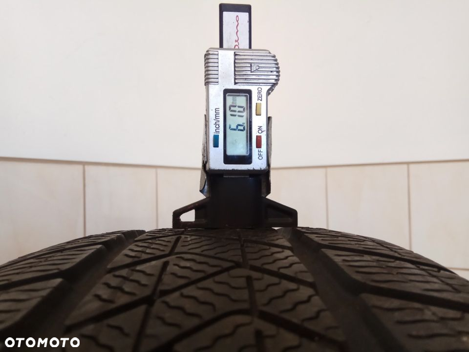 R17 225/55 97H Pirelli Sottozero 3 RSC - 3