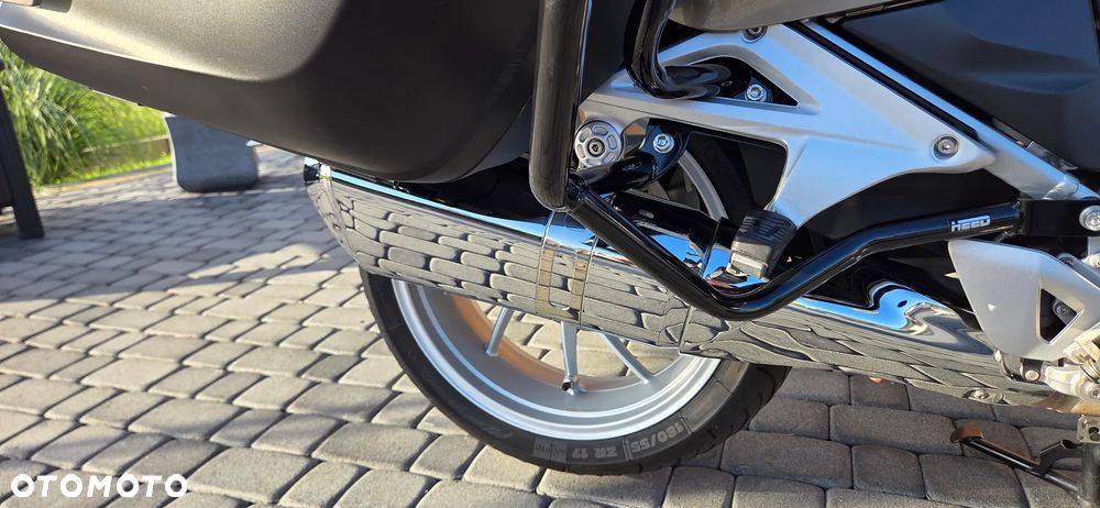BMW R - 9