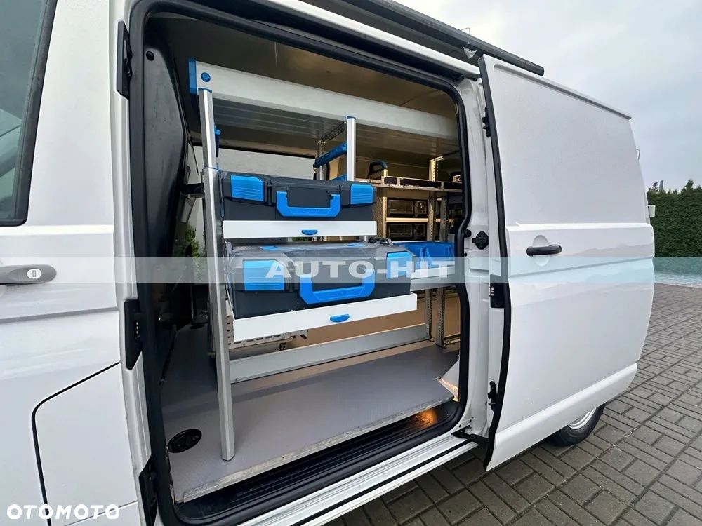 Volkswagen Transporter - 22