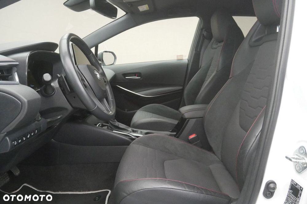 Toyota Corolla - 12