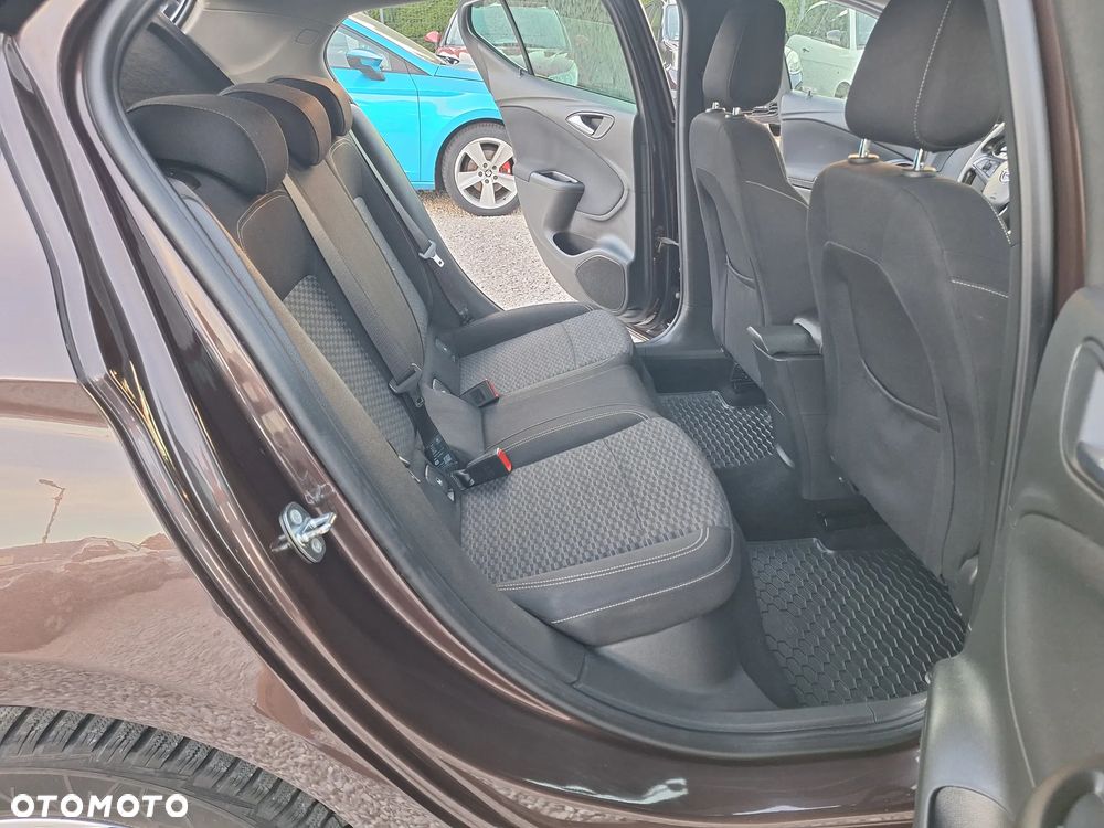 Opel Astra - 32