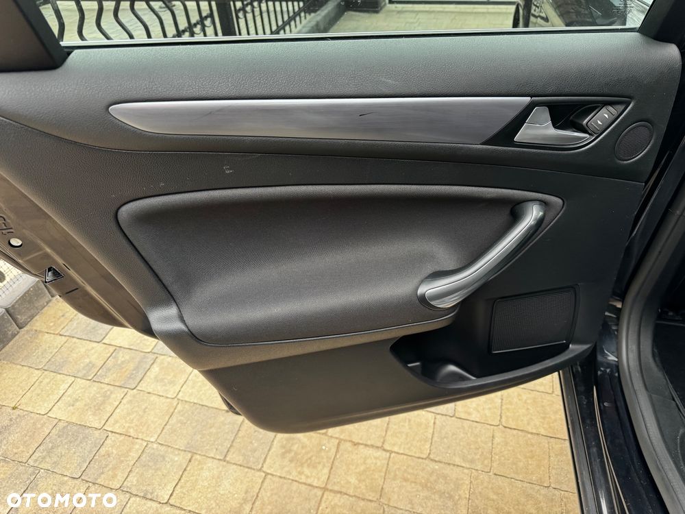 Ford Mondeo 2.0 TDCi Titanium X - 17