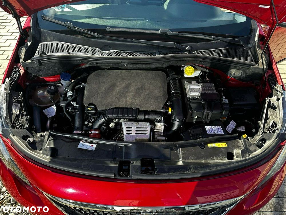 Peugeot 2008 1.2 Pure Tech Allure S&S - 35