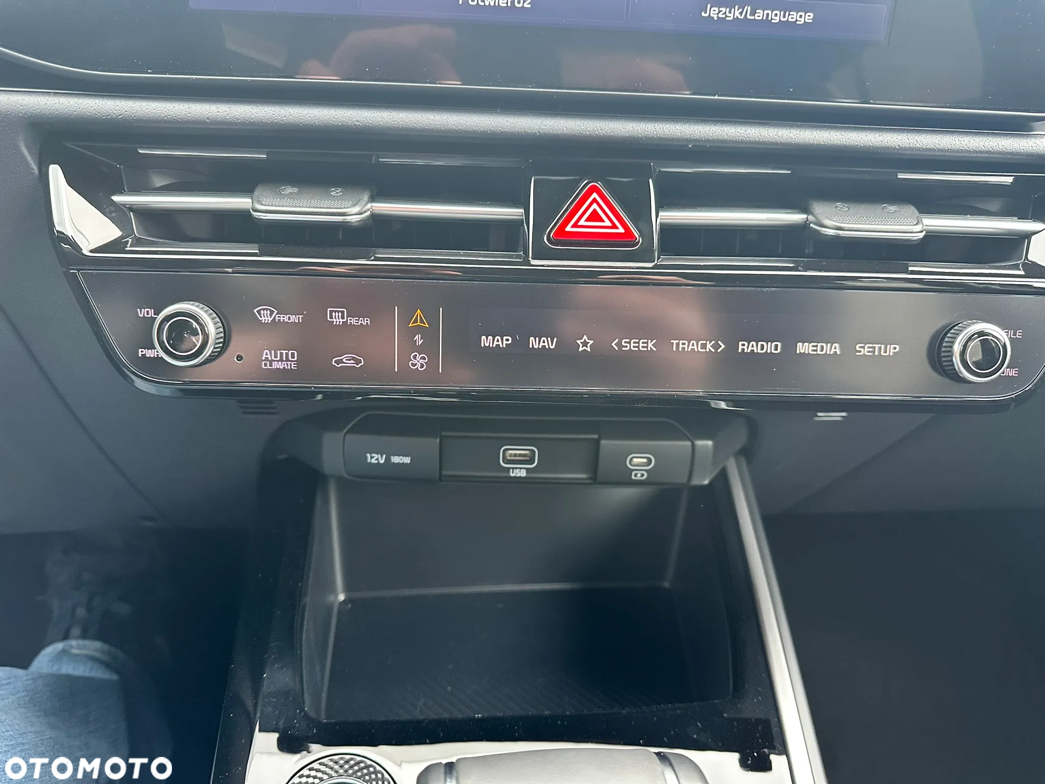 Kia Niro 1.6 GDI Hybrid M - 14