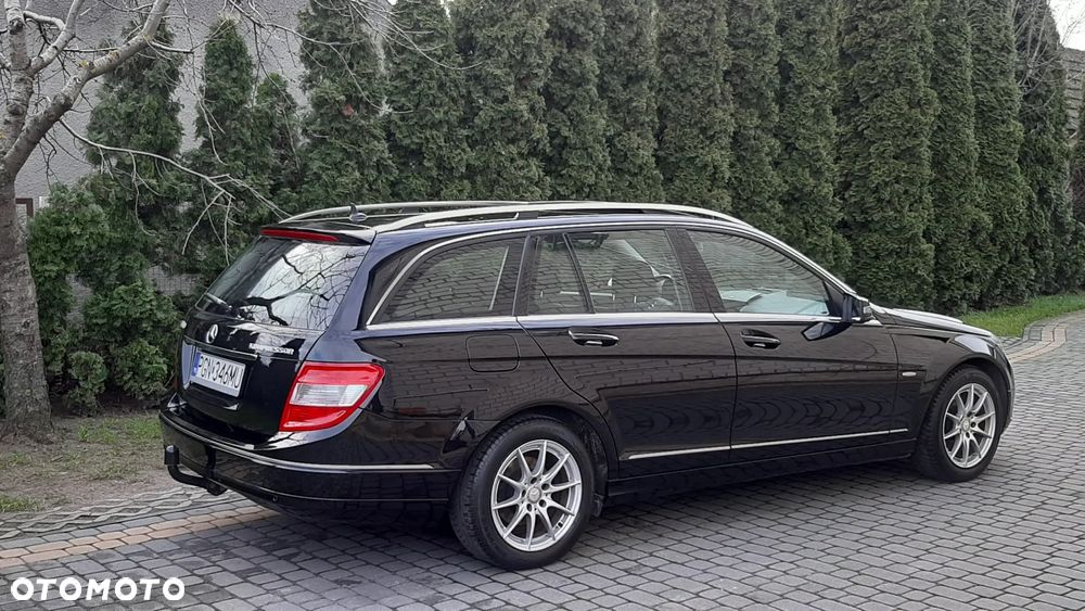 Mercedes-Benz Klasa C 180 BlueEFFICIENCY Elegance - 14