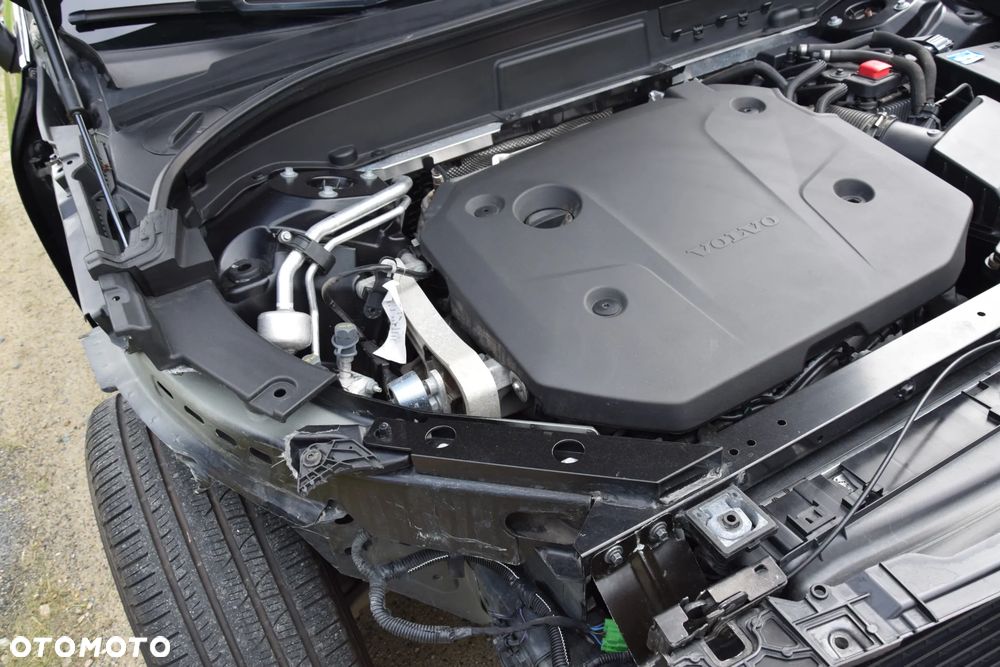 Volvo XC 60 B4 D AWD Geartronic Momentum Pro - 14