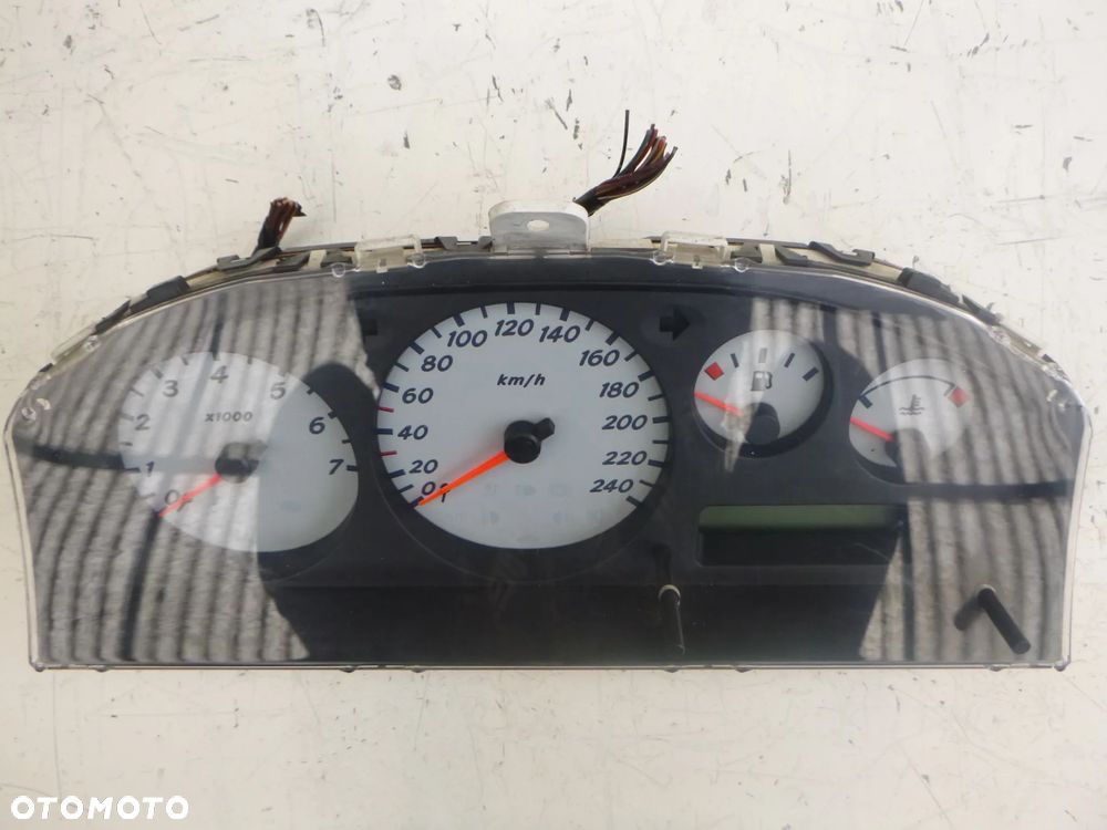 Nissan Almera 1,5 16V licznik BM609 - 1