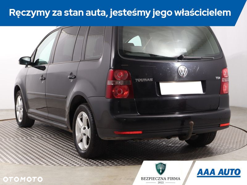 Volkswagen Touran - 5
