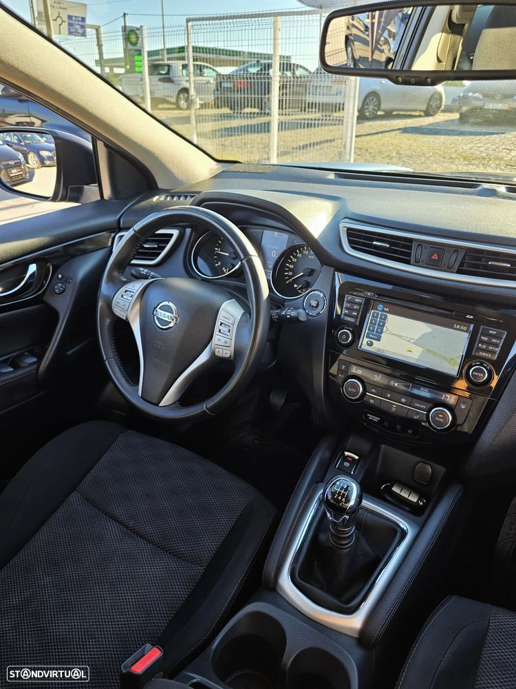 Nissan Qashqai 1.5 dCi DPF acenta - 6
